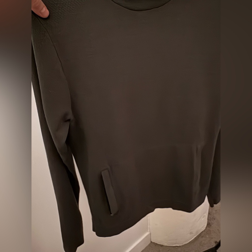 Lululemon Knit Hoodie Pullover Dark Green Long Sleeve Front Pockets Medium - Picture 3 of 6